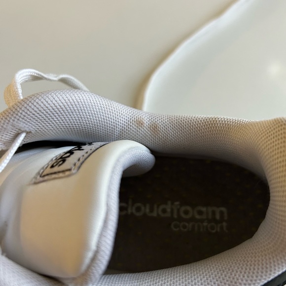 Adidas classic white runner- men’s size 7 - Picture 6 of 7